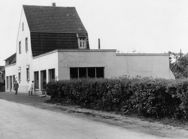 A 22, 1975